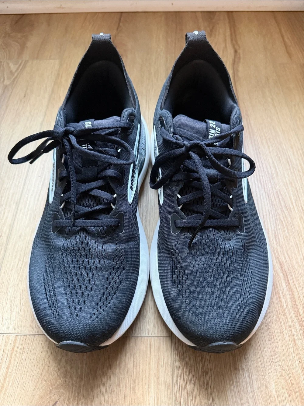 Brooks Glycerin GTS Black and White Knit Training Shoes Sz 11D
